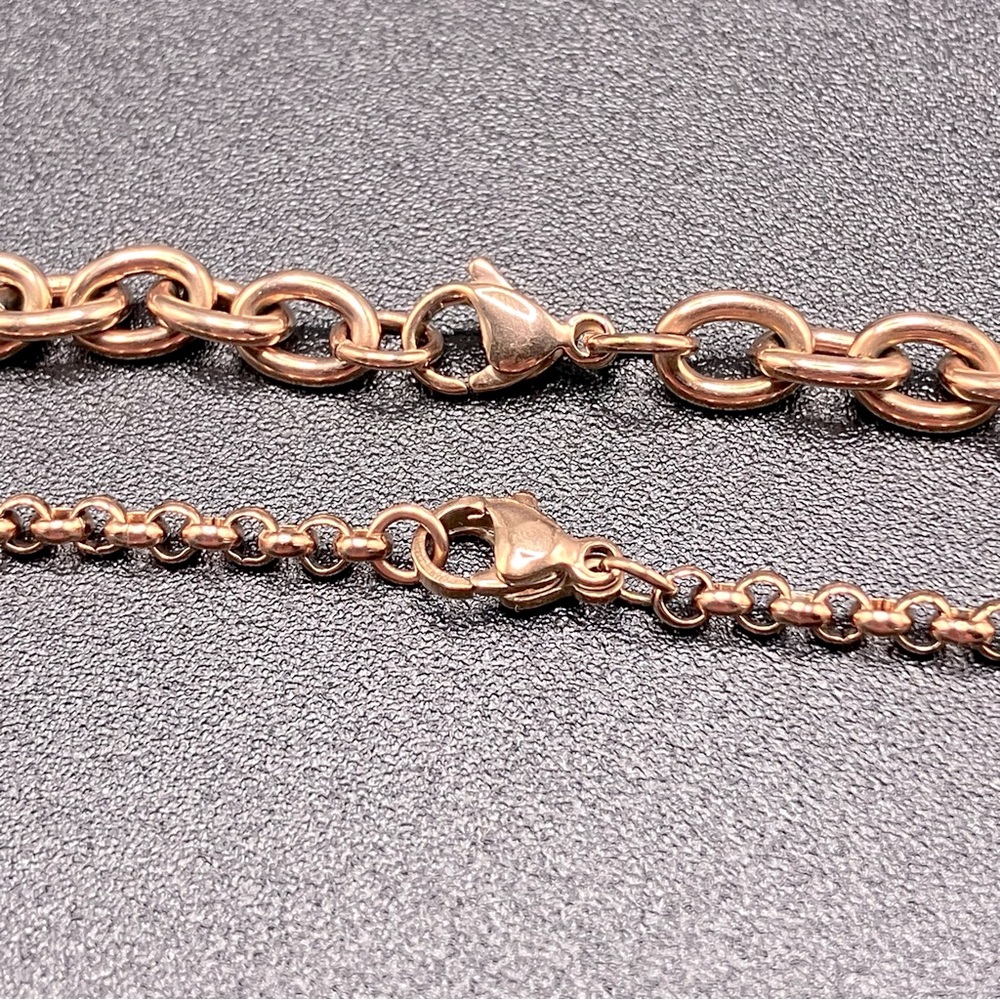 Rose Gold Stainless Steel and Shell Pearl Necklace 4 Piece Set Ever True - Picture 7 of 14